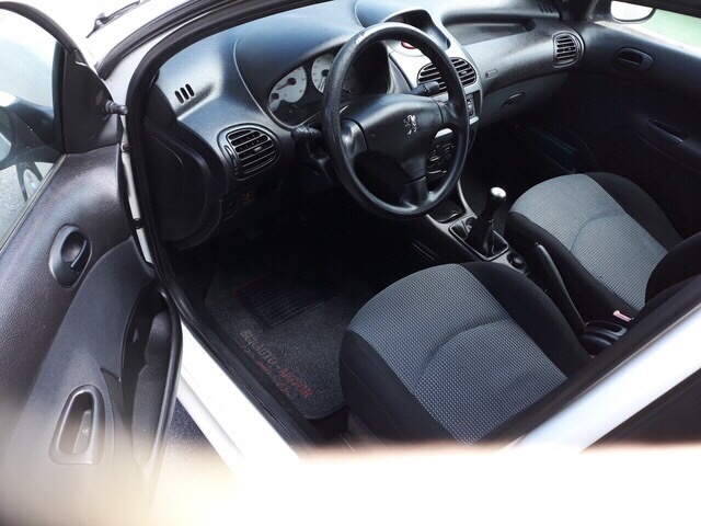 Peugeot 206 1.4l HDI 70 cv