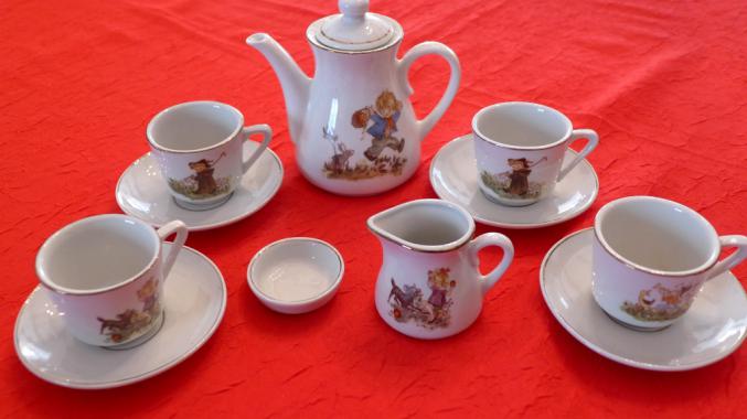 Original Service à Café ou à Thé Fantaisie Rétro