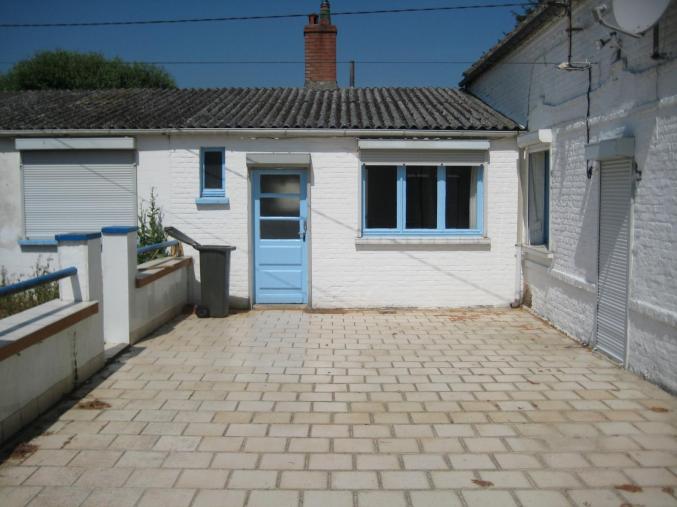 Grand corps de ferme ( villa ) 