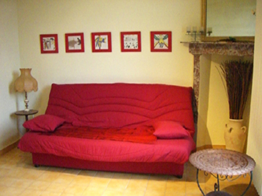 Meublé au pied de la cité