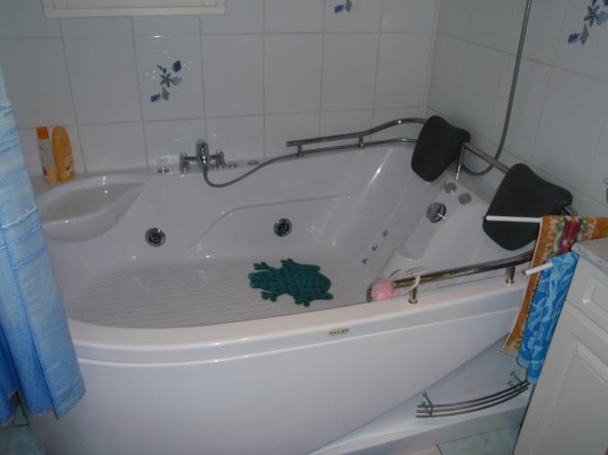 Maison de vornay entre avord et dun sur auron