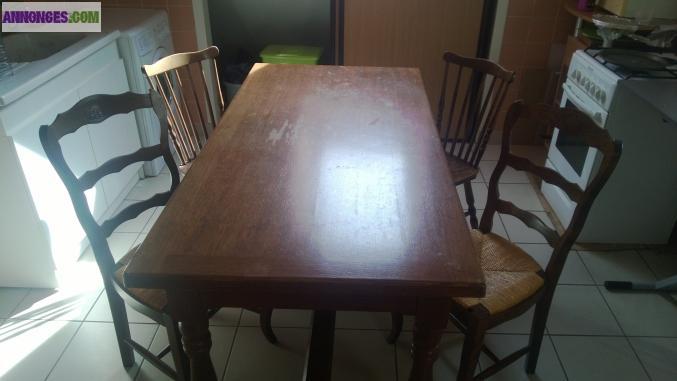 Vends table + 4 chaise