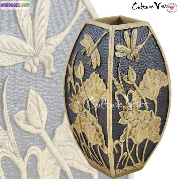 Vase sculpté Lotus en pierre du Vietnam