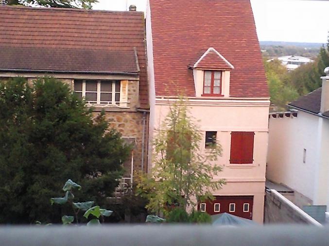 Appart 5/6 pièces 77m2 terrain 167m2 pas de charges ni parties communes