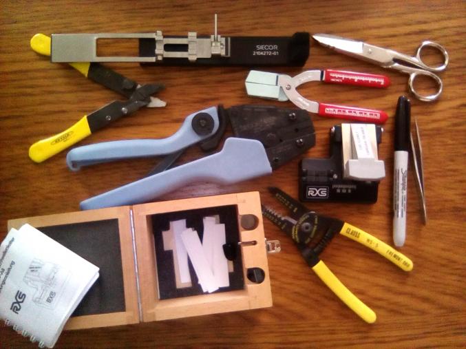 CABLAGE FIBRE OPTIQUE