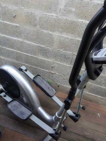 Vélo elliptique de la marque domyos VE 630