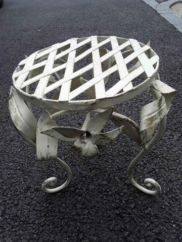 Petit tabouret 3 pieds