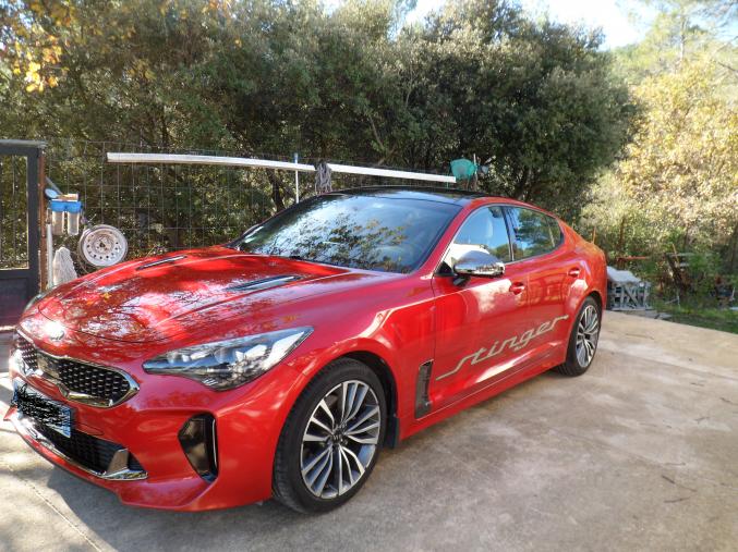 Kia stinger