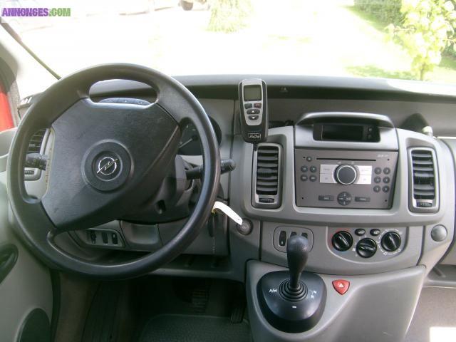 Opel vivaro 2.5 cdti 9 places 2005