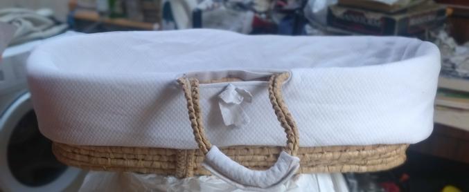 Socle berçant et couffin