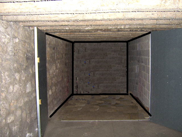 LOUE BOX FERME POUR AUTO , STOCKAGE ou MOTO