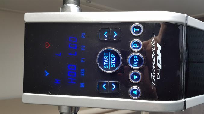 PLATE FORME VIBRANTE ET OSCILLANTE