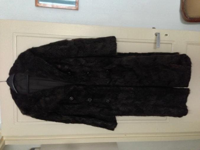 MAGNIFIQUE MANTEAU EN FOURRURE RAGONDIN 