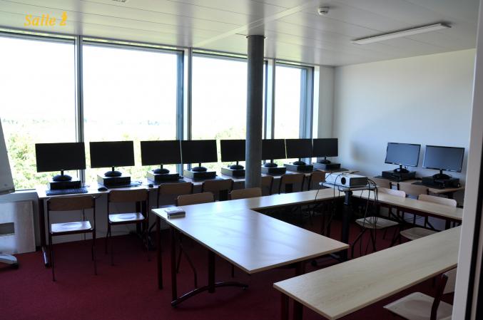 Location de salle de cours et salle de cours informatique