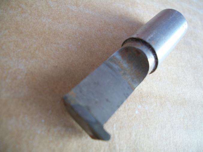 Outil de tournage  d'intérieur à plaquette brasee