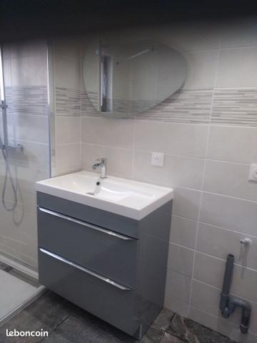 Menuiserie bois et PVC, revêtements de sols et murs