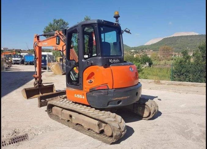 Mini pelle KUBOTA U55-4