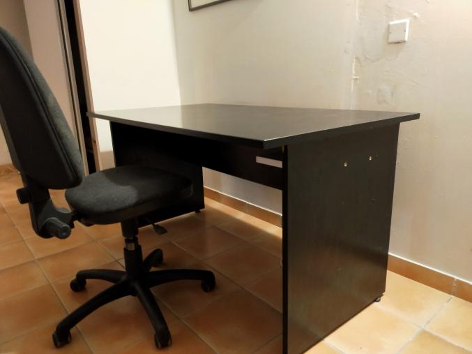 Bureau  + fauteuil