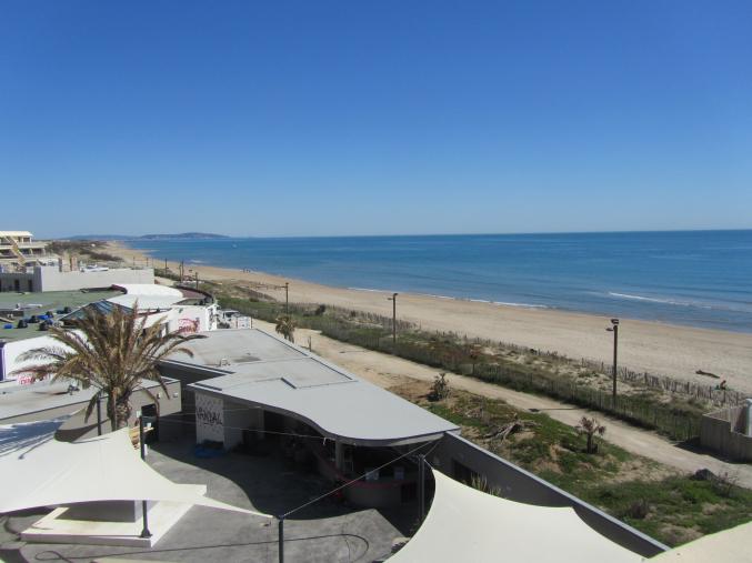 Naturiste   cap  studio  vue  MER