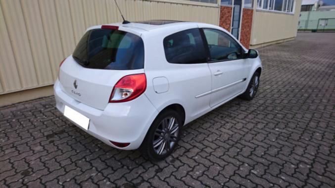 Renault Clio III 1.2 16V 75 eco2 PANO / NAVI