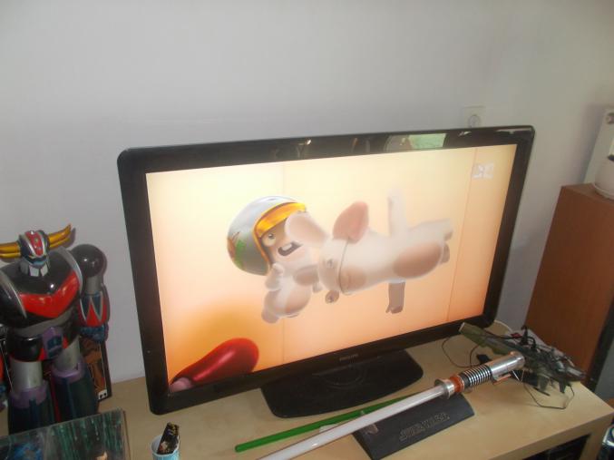 Télévision tv philips 42 ' 107 cm tres bon état