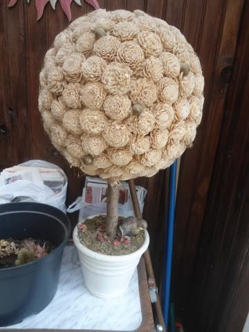 Joli petit arbre artificiel