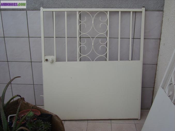 Portail fer forgé
