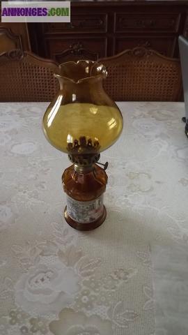 Lampe a petrole