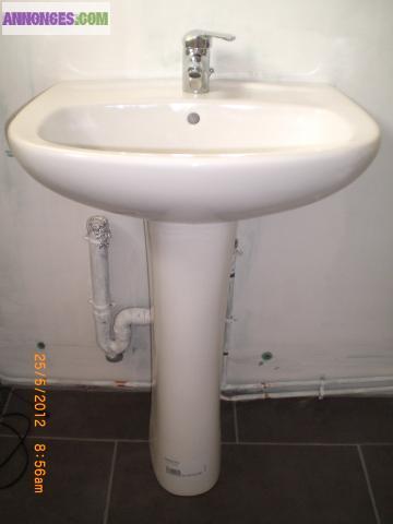 LAVABO SUR PIED