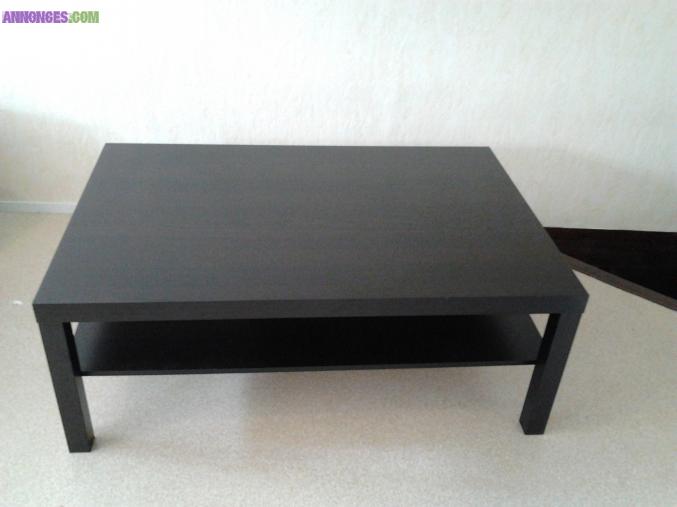 Table, table basse, bureau Très bon état.