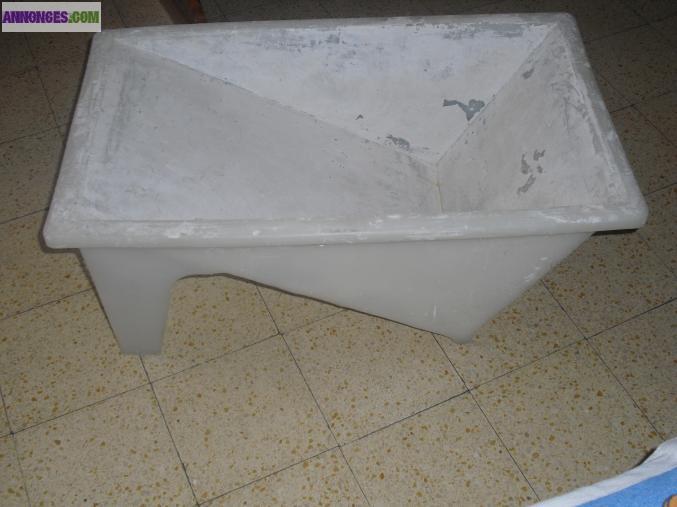 Caisse a gacher le platre 50 litres