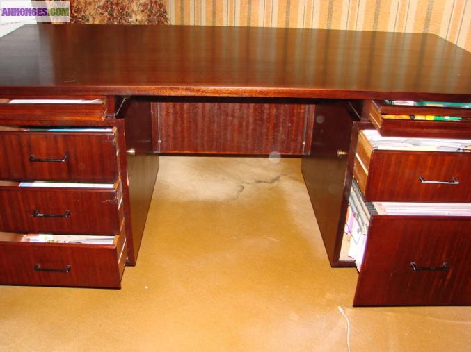 Bureau avec 2 caissons