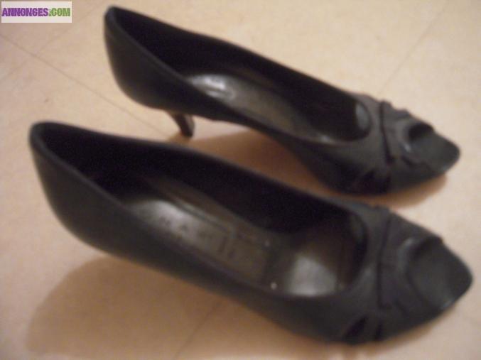 Escarpins bleu foncé Jonak Paris taille 37