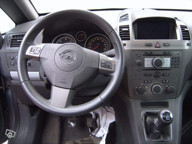 Opel ZAFIRA 1.9 CDTI 150 COSMO PACK 7 PLACES