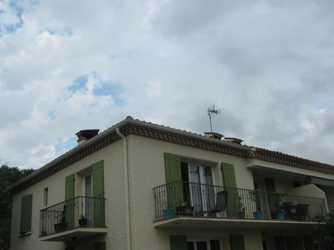 Spacieux vue dégagée bon état avec gd garage