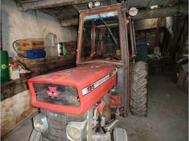 Tracteur Ferguson 135 MK