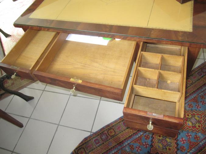 Beau bureau ancien