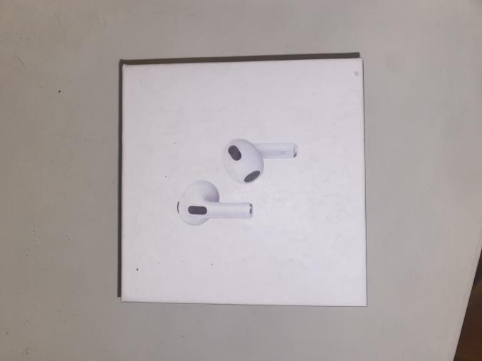 AirPods 3
