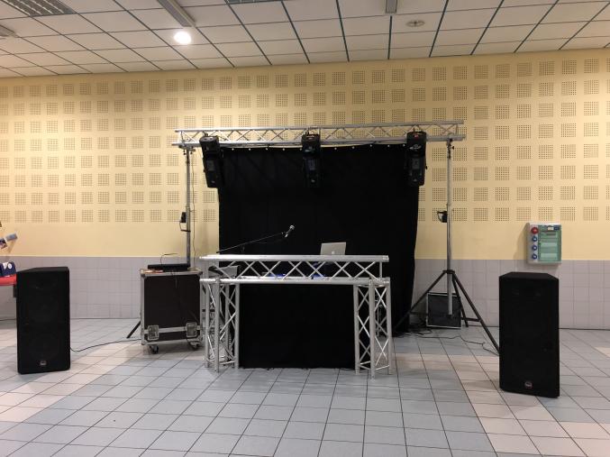 Dj,sonorisation Master Podium 