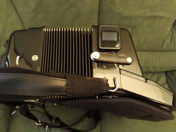 Accordéon ROLAND FR7xb noir