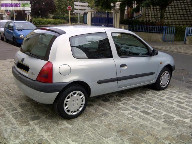 Renault Clio 1.9 D RTE 3P