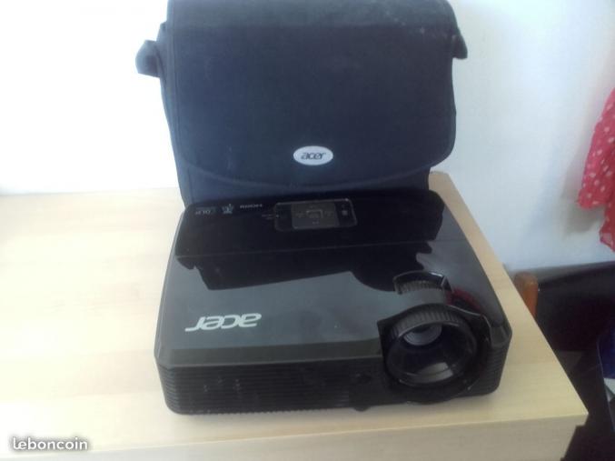Vidéo projecteur acer 3D