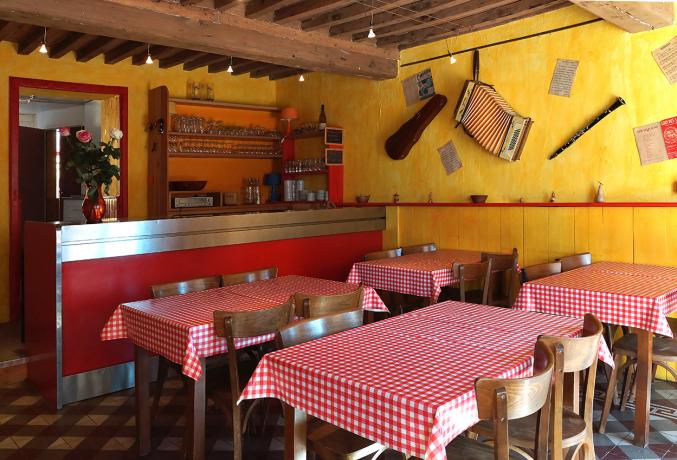 Gite chaleureux 14 pers Bourgogne du sud