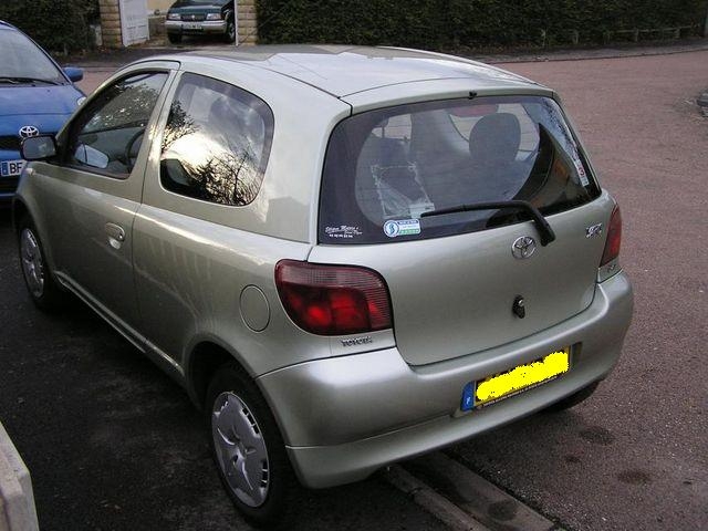 Toyota Yaris 75 d-4d linea terra