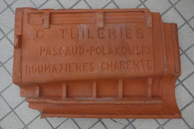 Recherche tuiles Roumazieres