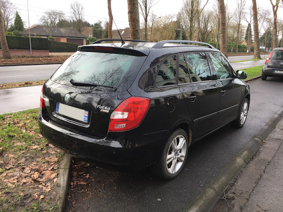 Vend véhicule SKODA FABIA BREAK Noir, 1,9 L TDI105 SPORT 