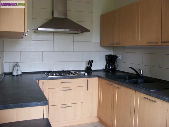 APPARTEMENT T3 80 m2 DANS RESIDENCE RECENTE VETRAZ MONTHOUX