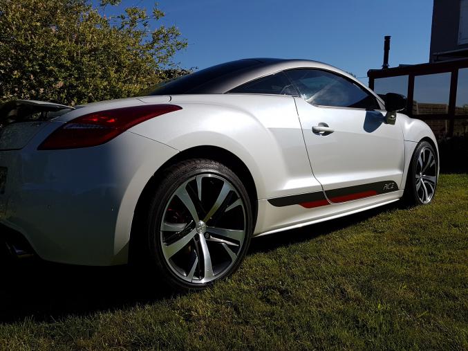 Peugeot RCZ
