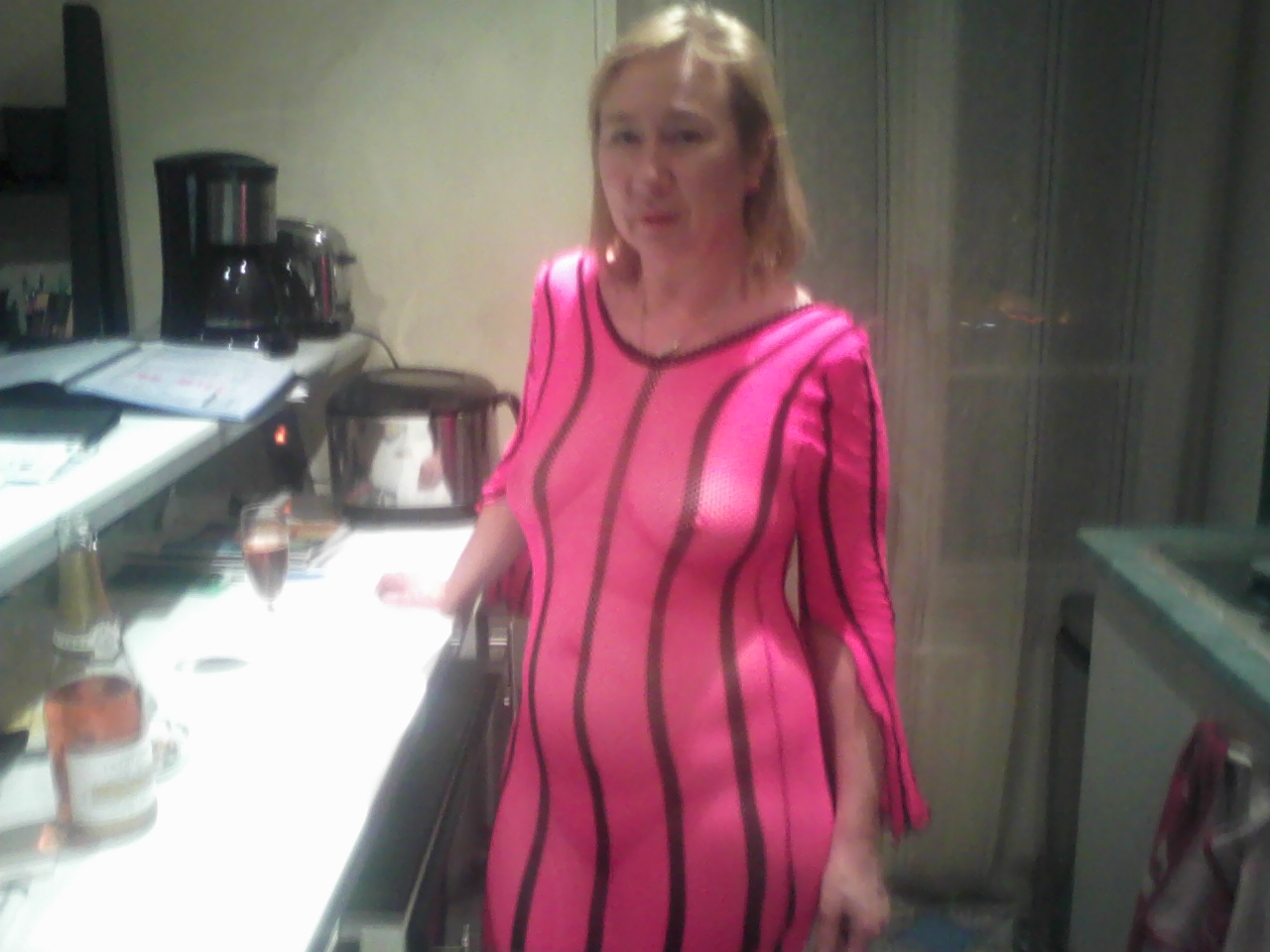 RECHERCHE DE NOUVEAUX AMI(E) SUR PARIS
