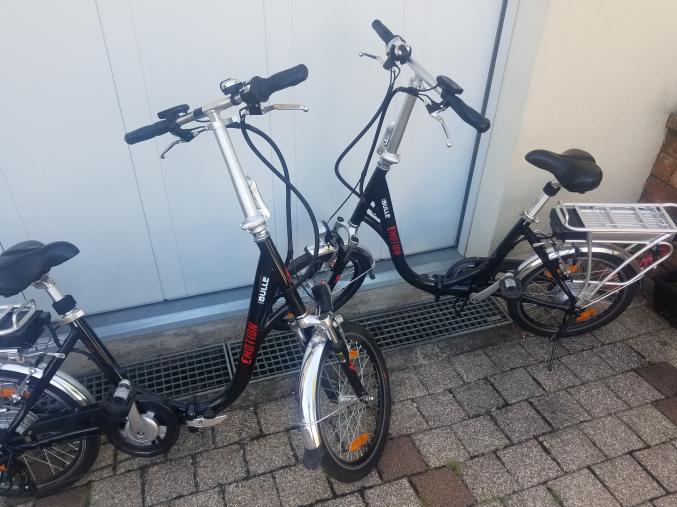 Vends vélos électriques